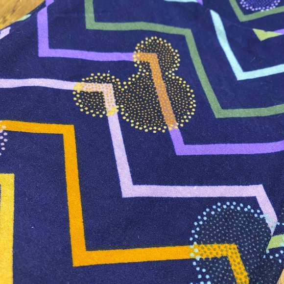 LuLaRoe Disney Mickey Mouse Purple Stripes Leggings - Picture 4 of 10